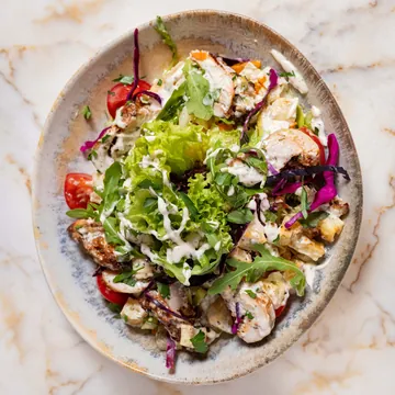Salad with grilled chicken
